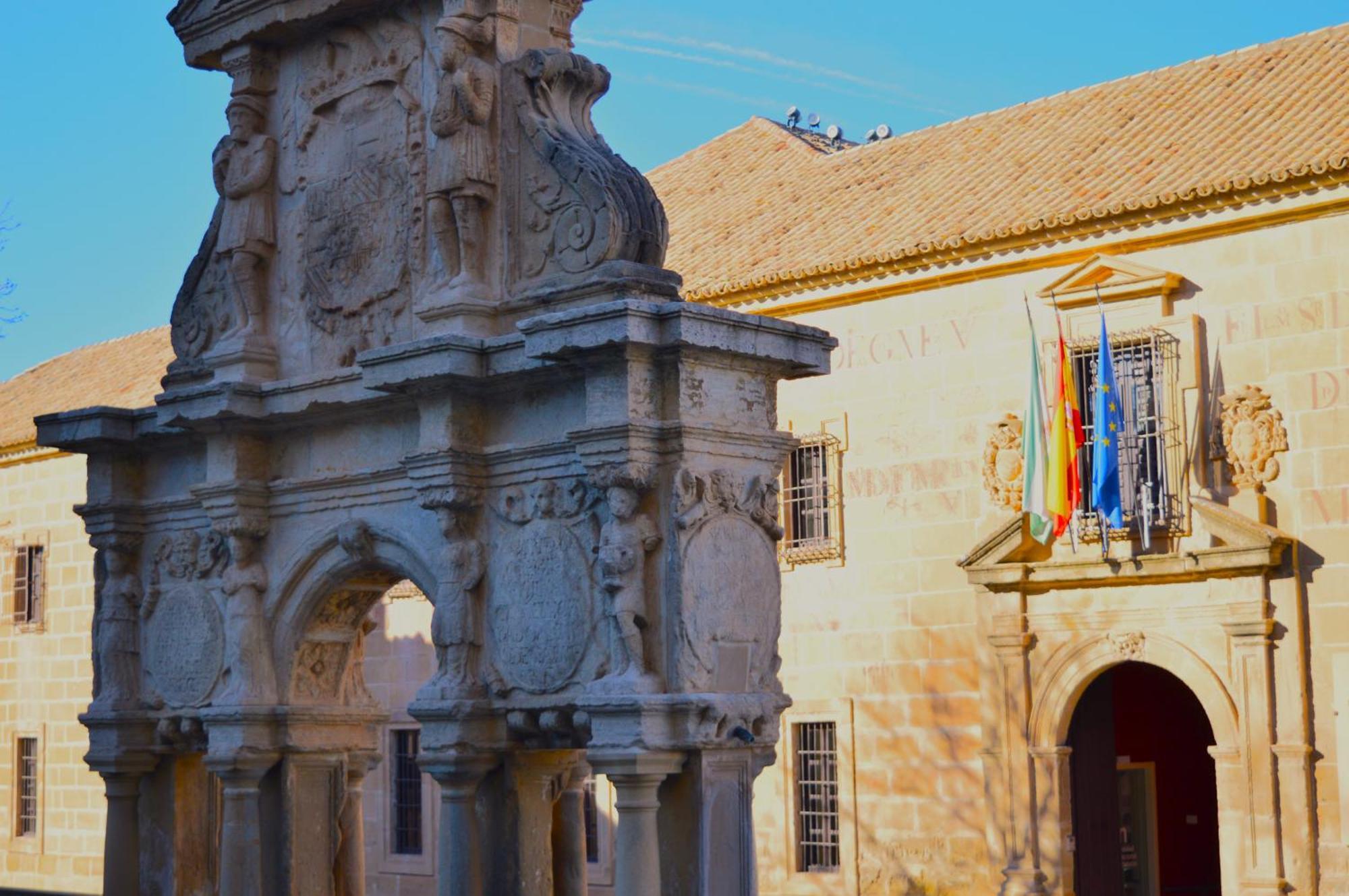 Hotel Baeza Monumental By Eme Hoteles Экстерьер фото