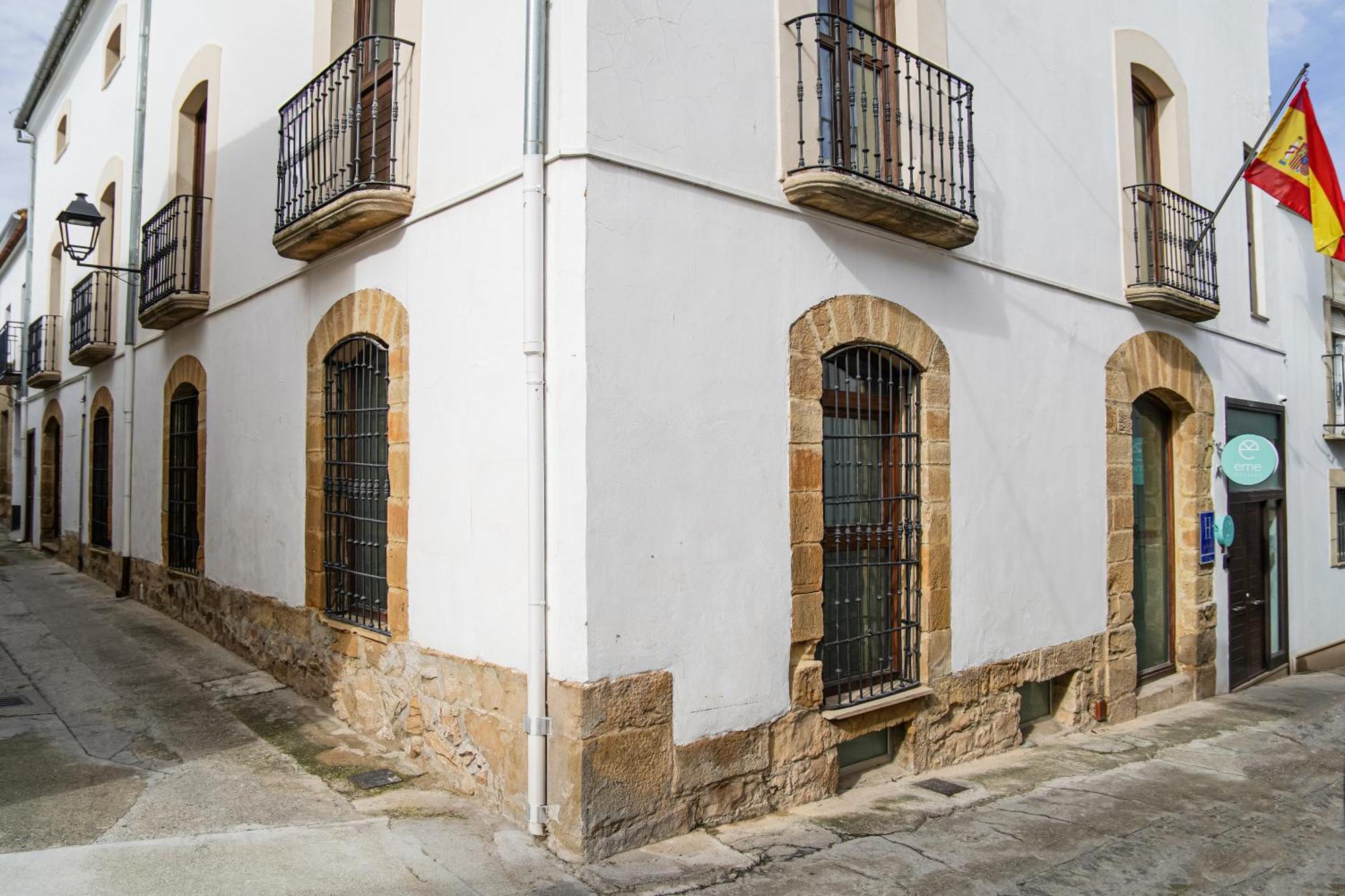 Hotel Baeza Monumental By Eme Hoteles Экстерьер фото